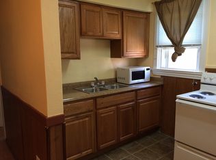 7025 Heege Rd, Saint Louis, MO 63123