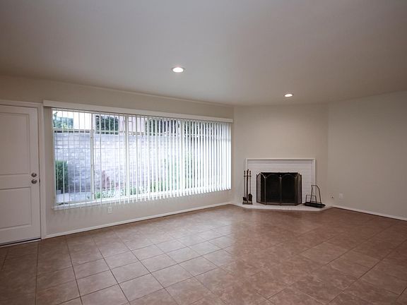 2nd image of 103 N Mar Vista Ave