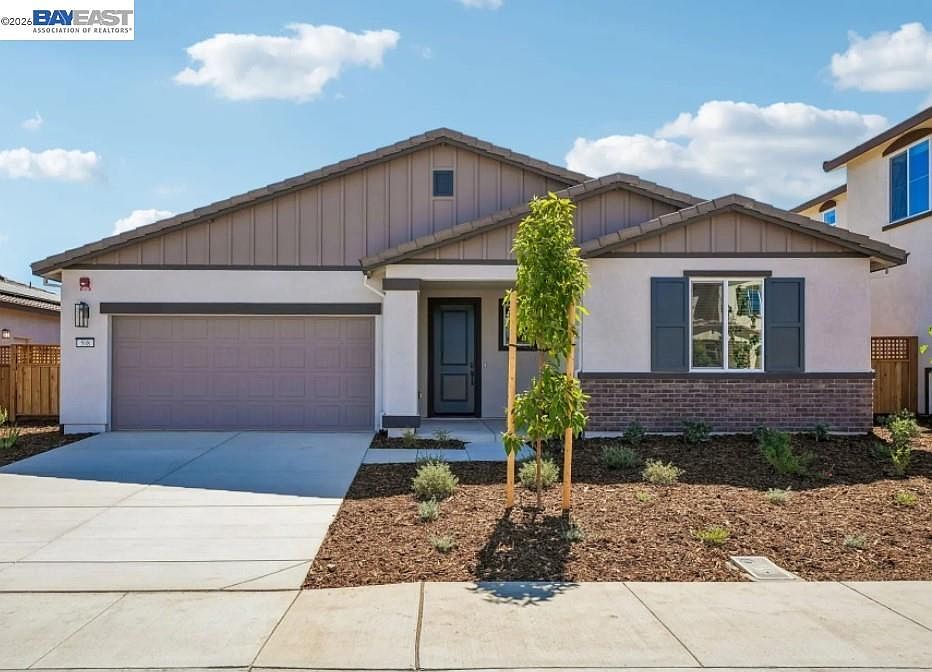1st image of 508 Spruce Waly