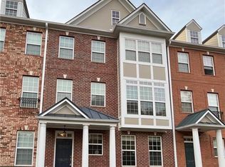 10477 Holliwell Ct, Johns Creek, GA 30097