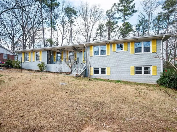 3207 Laura Ln, Lithia Springs, GA 30122