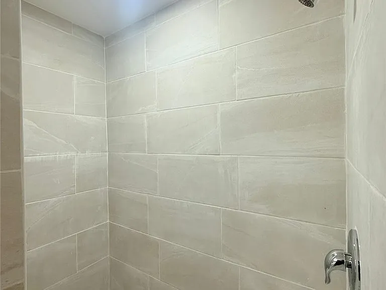 1101 Harold Ave S — Photo 12