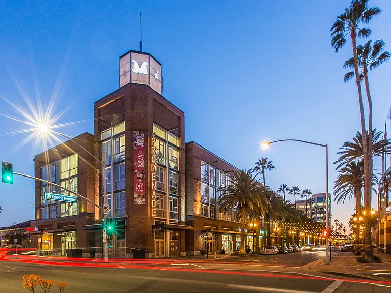 The Mix at CTR City | Anaheim, CA Apartments