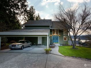 150 E Twanoh Falls Dr, Belfair, WA 98528