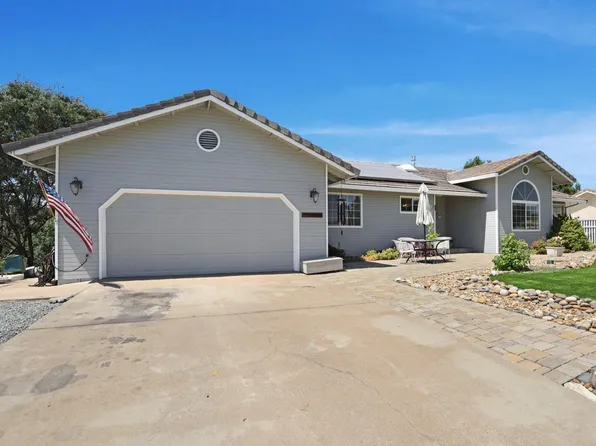 556 Blue Herron Ct, Valley Springs, CA 95252