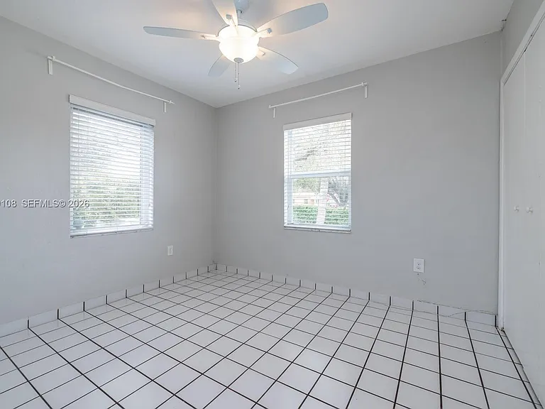 1029 NE 113th St #SOUTH — Photo 10