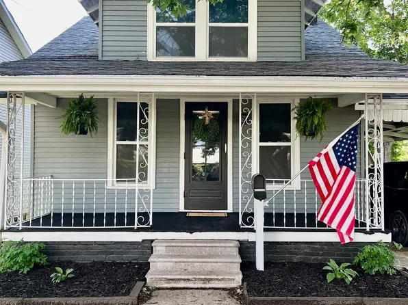 438 N 4th St, Oskaloosa, IA 52577