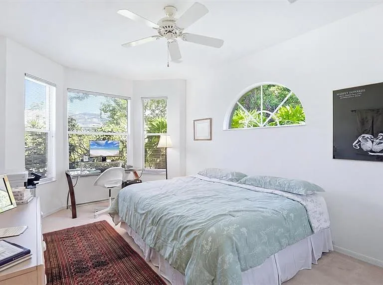 8009 Hampton Ct — Photo 24