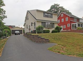 267 Zuber Rd, Rochester, NY 14622