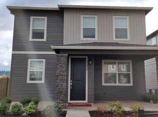 11824 SE Pleasant Valley Pkwy, Happy Valley, OR 97086