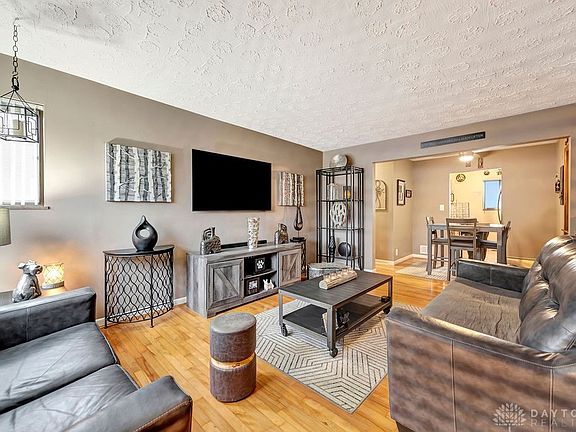 3rd image of 81 Brookwood Ave APT 5