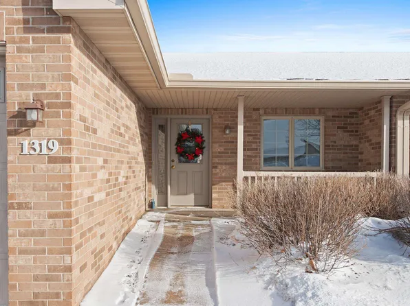 1319 Pond View Cir #59, De Pere, WI 54115