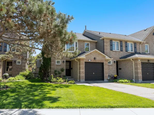 2766 Folkway Dr #94, Mississauga, ON L5L 3M3