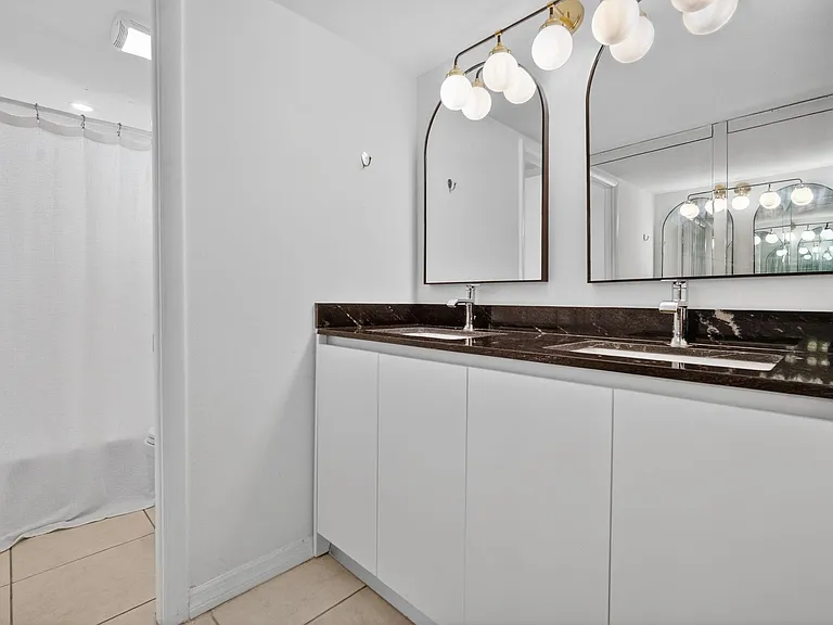 3900 N Hills Dr #306 — Photo 11