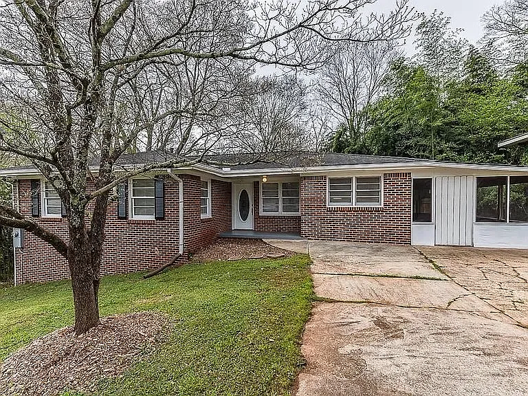 3129 Robin Rd — Photo 1