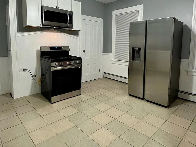 39 Ring St #2 — Photo 3