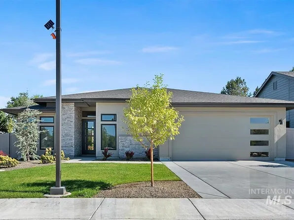 9504 W Perch St, Garden City, ID 83714