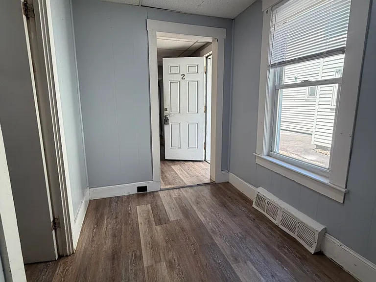 89 Walnut St #2 — Photo 1