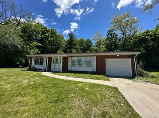7 Mangin Rd, Monroe, NY 10950