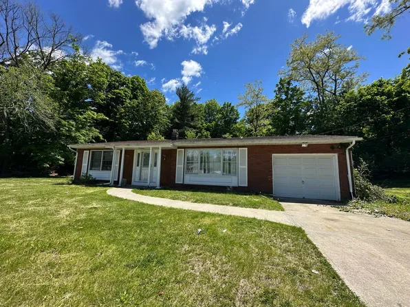 7 Mangin Rd, Monroe, NY 10950
