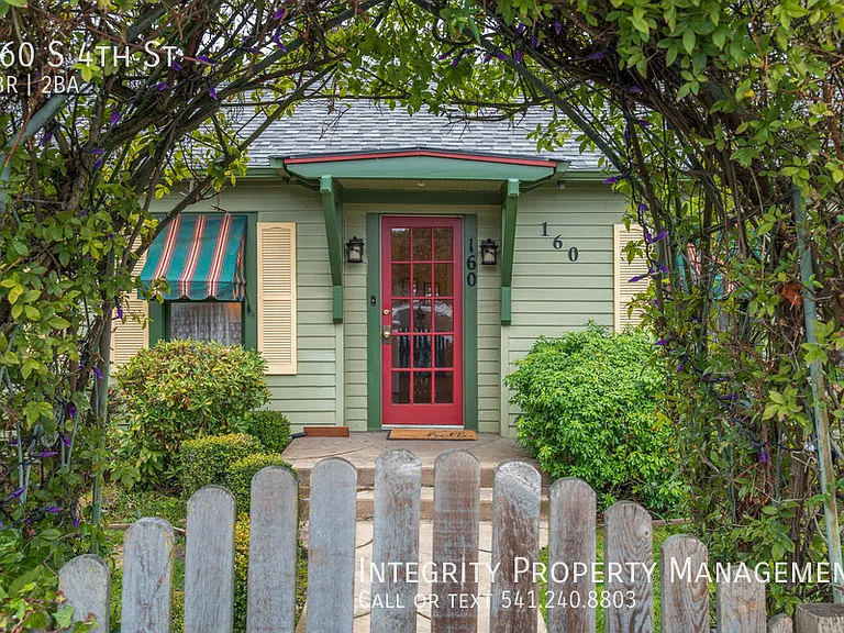 160 S 4th St — Photo 4