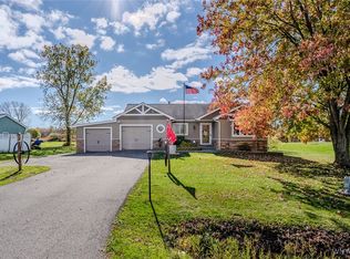 4788 Mapleton Rd, Lockport, NY 14094