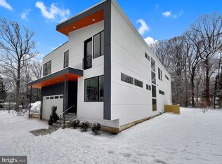 4900 Columbia Rd, Annandale, VA 22003