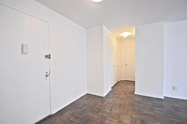 Sold by Maz Group NY | media 21