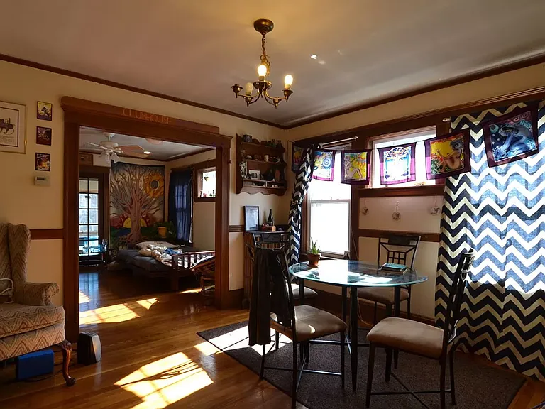 16 Lyne Rd #2B — Photo 4