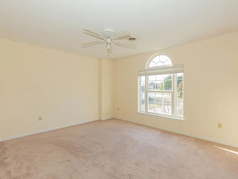 180 Muirfield Ct — Photo 23
