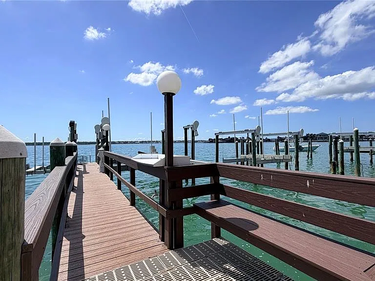 218 Sand Key Estates Dr — Photo 49