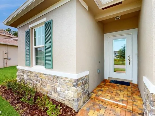 995 NE Trailside Run, Port St Lucie, FL 34983