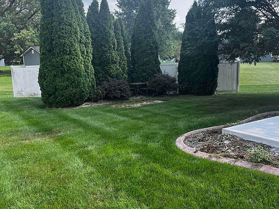 4th image of 969 Lincoln Park East Dr
