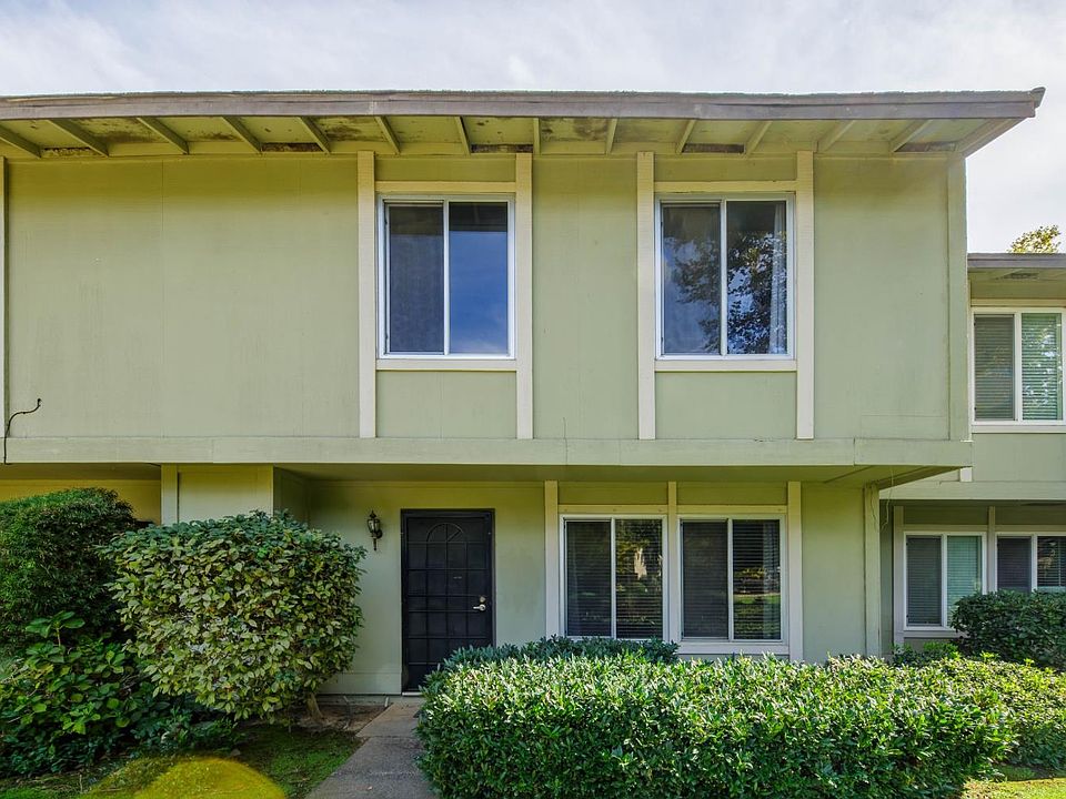 1st image of 8856 La Riviera Dr Unit D