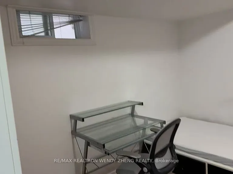 306 Cook Rd #BASEMENT — Photo 3