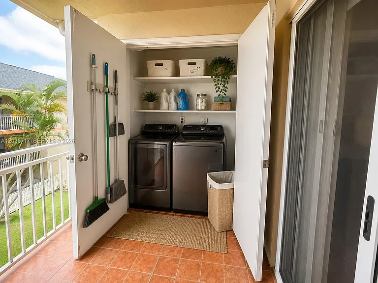 18840 NW 57th Ave #302 — Photo 9