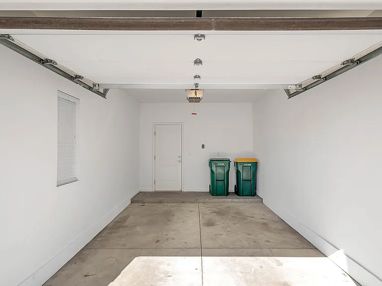 Garage Garage