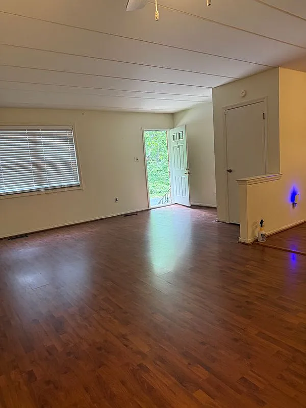2 bed, 2.0 bath, 1400 sqft, $1,550 — Photo 1