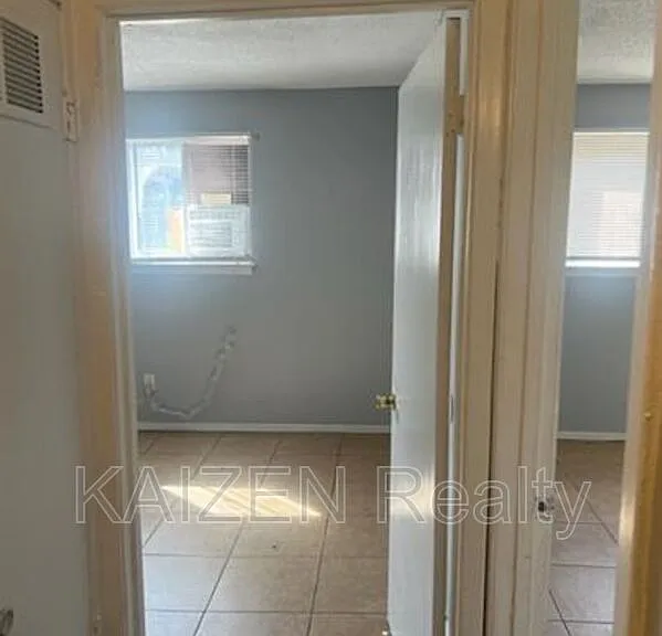 151 N Belvedere Blvd — Photo 6
