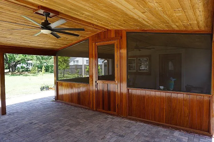 1621 W Gregory St — Photo 2
