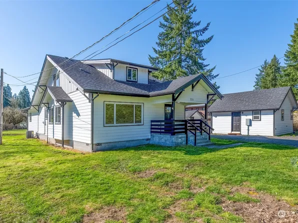 731 Pioneer Avenue NE, Castle Rock, WA 98611