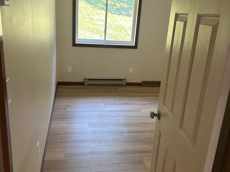 1067 Best Rd — Photo 33
