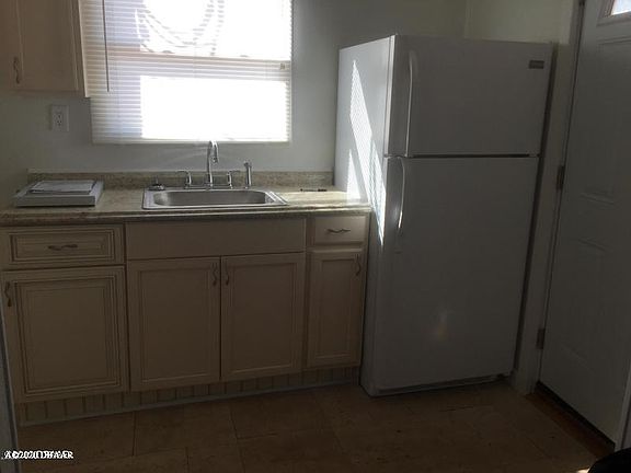 2nd image of 707 Harvey Ave APT 5