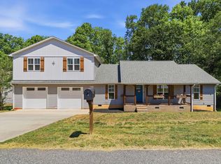 30 Lee St, Lyman, SC 29365