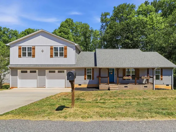 30 Lee St, Lyman, SC 29365