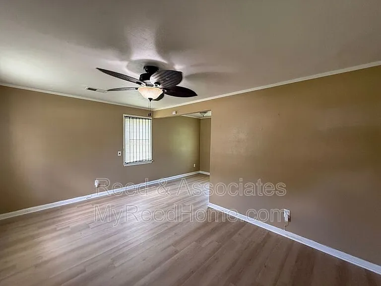 3209 Winslow Rd — Photo 6