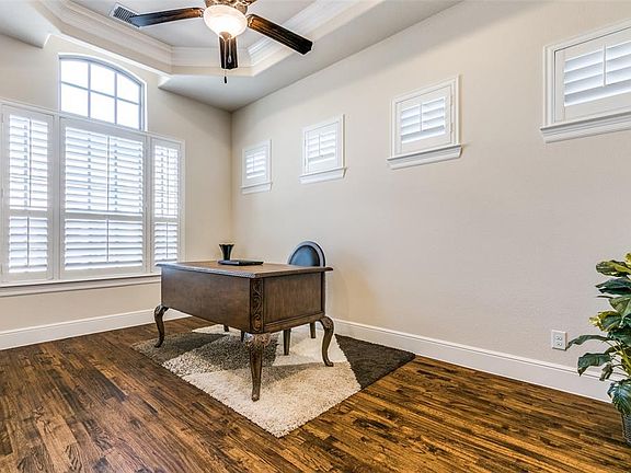 5th image of 2609 Sedona St