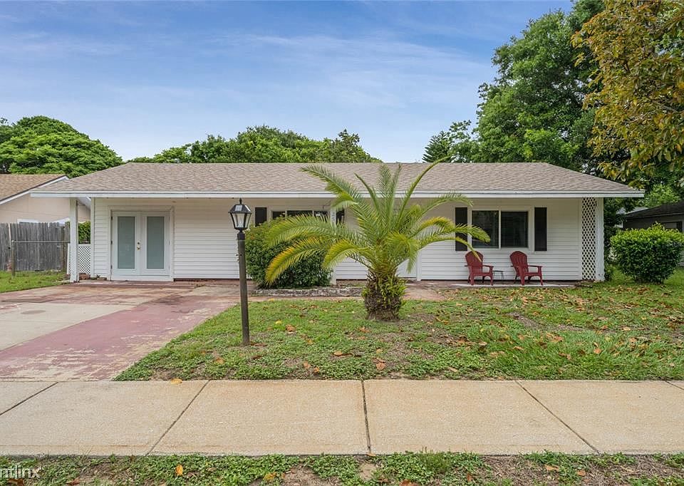 1st image of 250 Leisure Cir