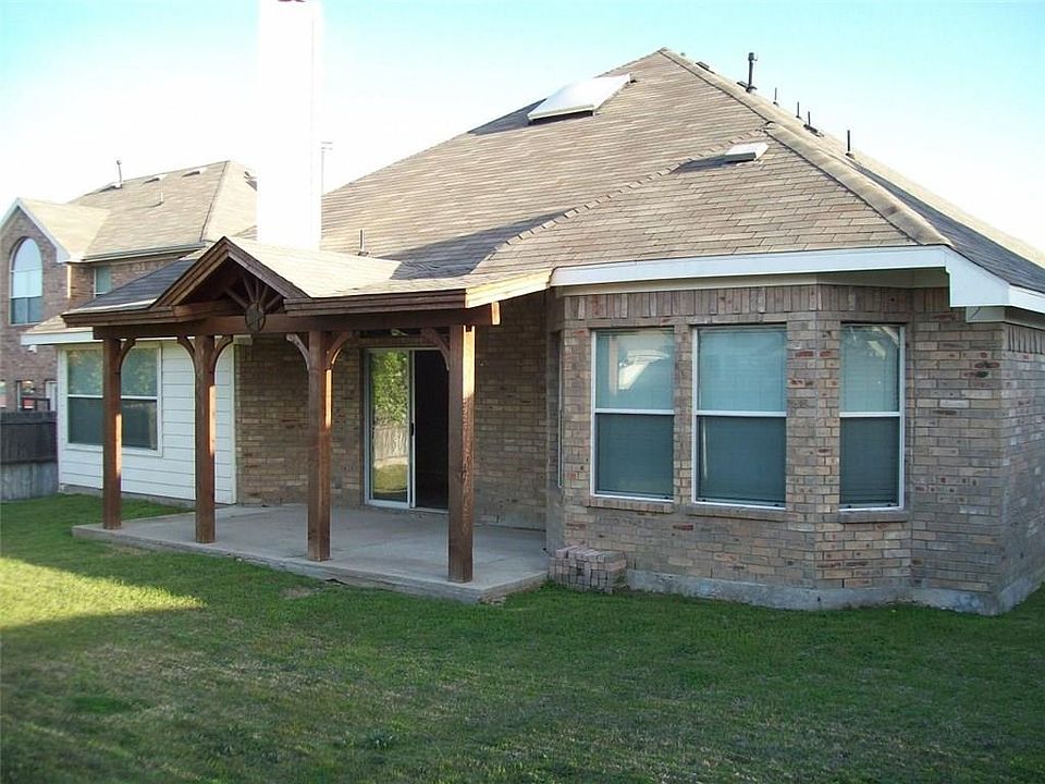 1st image of 3404 Melvin Dr