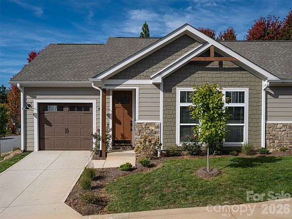 2nd image of 8 Heartleaf Cir